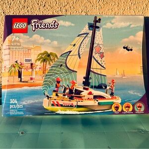 Lego Friends 41716 Stephanie's Sailing Adventure 304 pieces retired set NIB